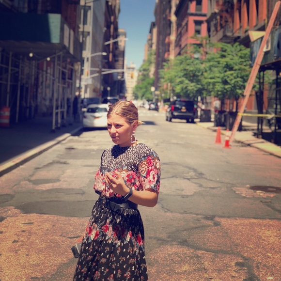 Meet your Posher, Rebecca - Picture 1 of 1